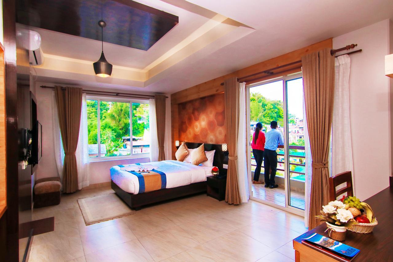 Hotel Lake Paradise Pokhara Exterior photo